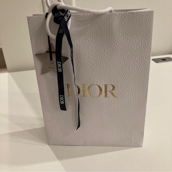 🛍 DIOR white shopping bag. - Picture 5 of 7